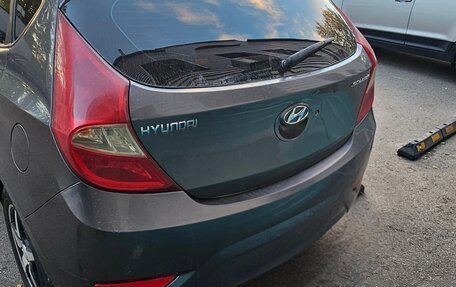 Hyundai Solaris II рестайлинг, 2011 год, 700 000 рублей, 6 фотография