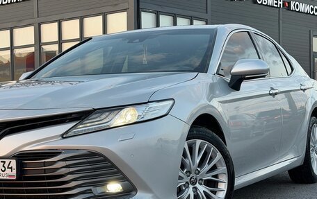 Toyota Camry, 2018 год, 2 499 000 рублей, 2 фотография