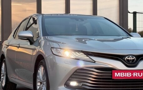 Toyota Camry, 2018 год, 2 499 000 рублей, 6 фотография