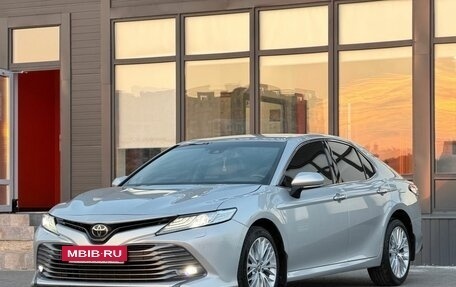 Toyota Camry, 2018 год, 2 499 000 рублей, 5 фотография