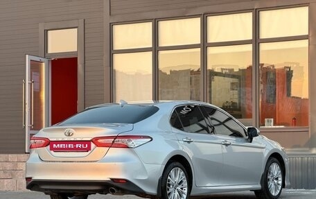 Toyota Camry, 2018 год, 2 499 000 рублей, 10 фотография