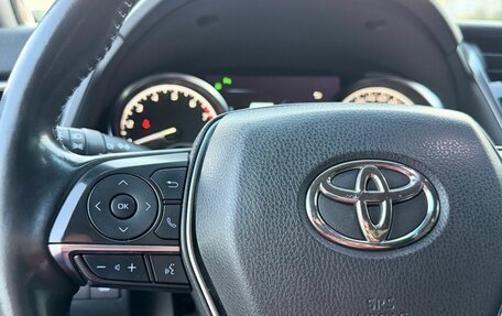 Toyota Camry, 2018 год, 2 499 000 рублей, 15 фотография
