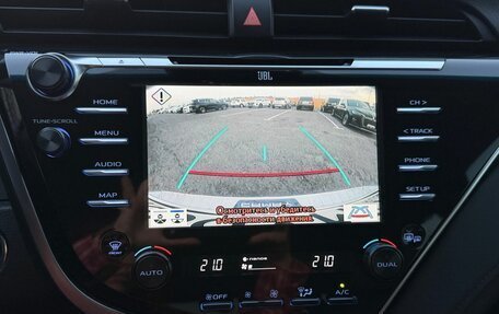 Toyota Camry, 2018 год, 2 499 000 рублей, 32 фотография
