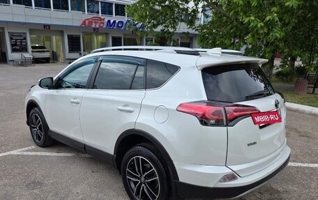 Toyota RAV4, 2017 год, 2 350 000 рублей, 4 фотография