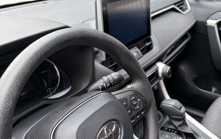 Toyota RAV4, 2022 год, 3 400 000 рублей, 7 фотография
