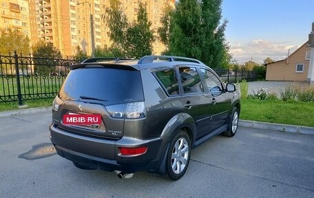 Mitsubishi Outlander III рестайлинг 3, 2010 год, 1 250 000 рублей, 4 фотография