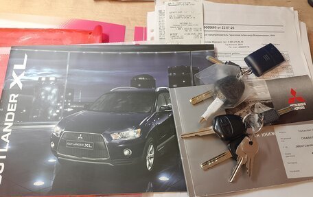Mitsubishi Outlander III рестайлинг 3, 2010 год, 1 250 000 рублей, 18 фотография
