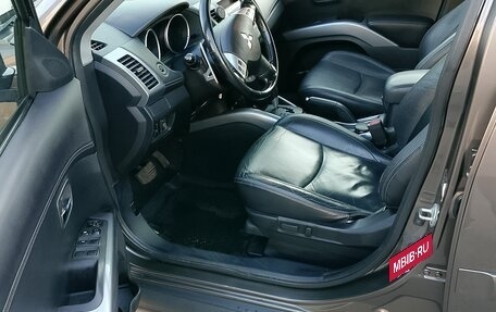 Mitsubishi Outlander III рестайлинг 3, 2010 год, 1 250 000 рублей, 8 фотография