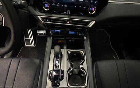 Lexus RX IV рестайлинг, 2025 год, 10 570 000 рублей, 15 фотография