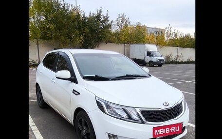 KIA Rio III рестайлинг, 2014 год, 870 000 рублей, 2 фотография