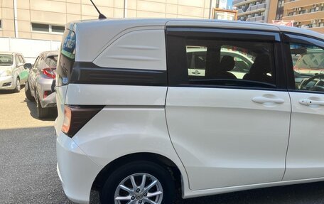 Honda Freed I, 2014 год, 863 000 рублей, 8 фотография