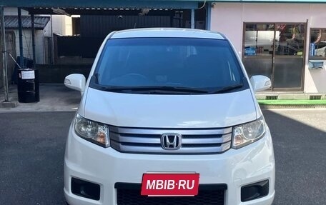 Honda Freed I, 2014 год, 863 000 рублей, 2 фотография