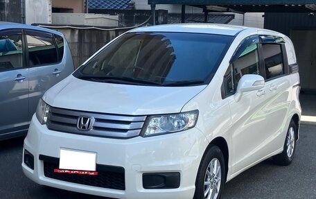 Honda Freed I, 2014 год, 863 000 рублей, 3 фотография