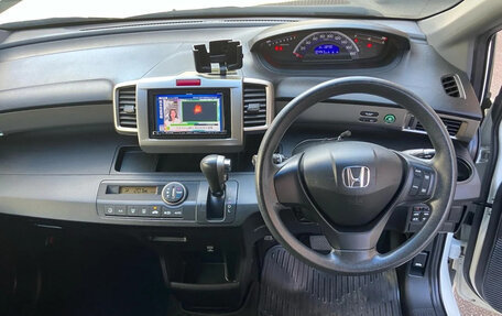 Honda Freed I, 2014 год, 863 000 рублей, 22 фотография
