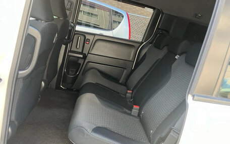 Honda Freed I, 2014 год, 863 000 рублей, 27 фотография