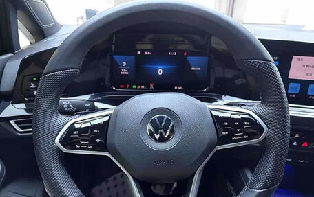 Volkswagen Golf VIII, 2023 год, 1 600 000 рублей, 9 фотография