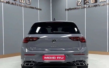 Volkswagen Golf VIII, 2023 год, 1 615 000 рублей, 6 фотография