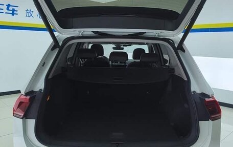 Volkswagen Tiguan II, 2020 год, 1 870 000 рублей, 9 фотография