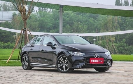 Mercedes-Benz EQE, 2025 год, 4 900 000 рублей, 3 фотография