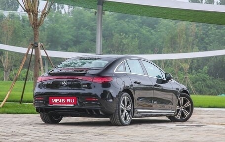Mercedes-Benz EQE, 2025 год, 4 900 000 рублей, 5 фотография