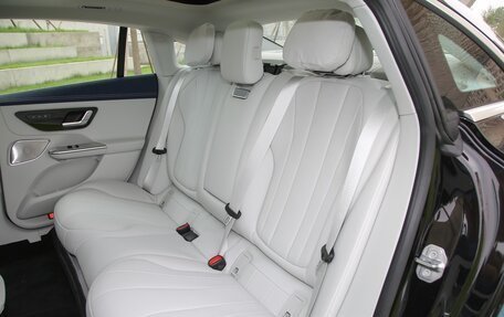 Mercedes-Benz EQE, 2025 год, 4 900 000 рублей, 34 фотография