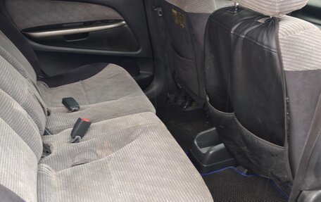 Honda Stream I рестайлинг, 2001 год, 350 000 рублей, 9 фотография