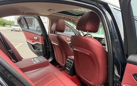 BMW 3 серия, 2022 год, 2 670 000 рублей, 13 фотография