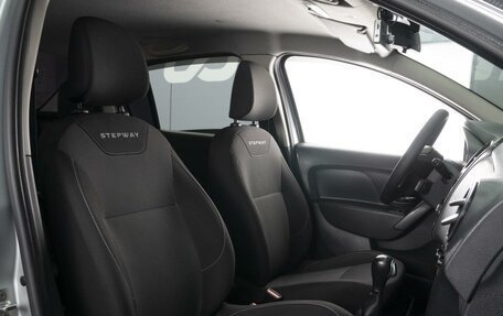 Renault Logan II, 2019 год, 1 100 000 рублей, 7 фотография