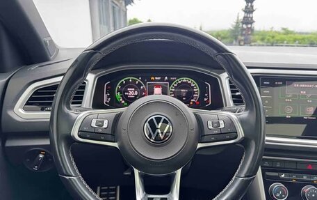 Volkswagen T-Roc I, 2021 год, 1 350 000 рублей, 9 фотография
