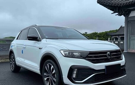 Volkswagen T-Roc I, 2021 год, 1 350 000 рублей, 3 фотография