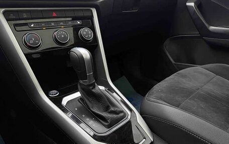Volkswagen T-Roc I, 2021 год, 1 350 000 рублей, 11 фотография