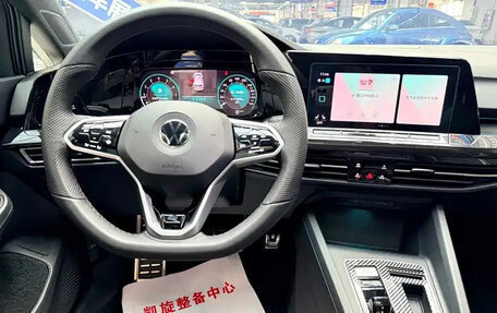 Volkswagen Golf VIII, 2023 год, 1 515 000 рублей, 3 фотография