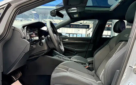 Volkswagen Golf VIII, 2023 год, 1 515 000 рублей, 10 фотография