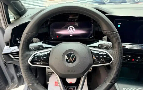 Volkswagen Golf VIII, 2023 год, 1 515 000 рублей, 11 фотография