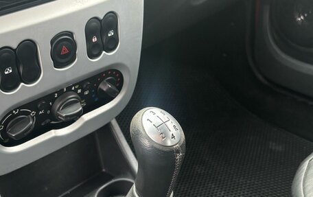Renault Sandero I, 2013 год, 500 000 рублей, 21 фотография