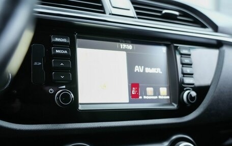 KIA Rio IV, 2018 год, 1 410 000 рублей, 23 фотография
