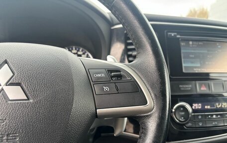 Mitsubishi Outlander III рестайлинг 3, 2013 год, 1 350 000 рублей, 23 фотография