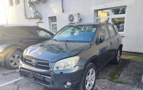 Toyota RAV4, 2006 год, 700 000 рублей, 1 фотография
