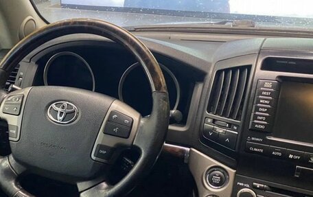 Toyota Land Cruiser 200, 2008 год, 1 959 000 рублей, 15 фотография