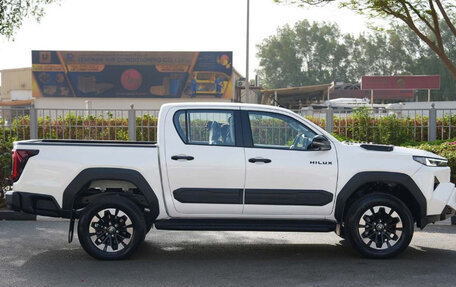 Toyota Hilux, 2026 год, 6 800 096 рублей, 5 фотография