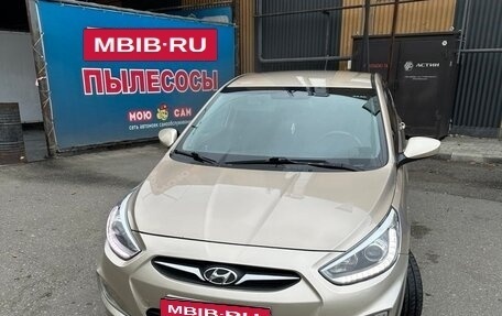 Hyundai Solaris II рестайлинг, 2013 год, 850 000 рублей, 9 фотография