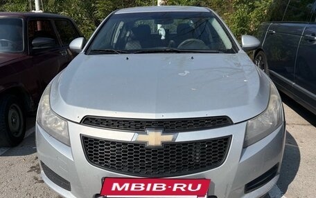 Chevrolet Cruze II, 2010 год, 550 000 рублей, 2 фотография