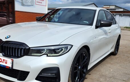 BMW 3 серия, 2019 год, 3 490 000 рублей, 3 фотография