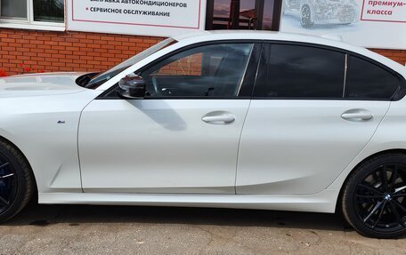 BMW 3 серия, 2019 год, 3 490 000 рублей, 4 фотография
