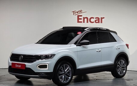 Volkswagen T-Roc I, 2022 год, 2 190 000 рублей, 1 фотография