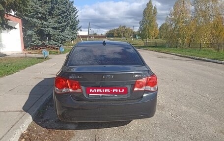 Chevrolet Cruze II, 2009 год, 520 000 рублей, 3 фотография