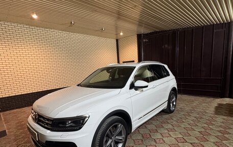 Volkswagen Tiguan II, 2020 год, 3 300 000 рублей, 2 фотография