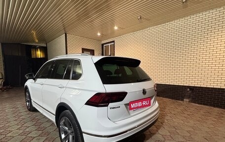 Volkswagen Tiguan II, 2020 год, 3 300 000 рублей, 3 фотография