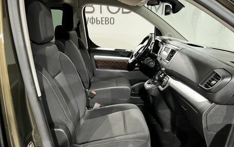 Peugeot Traveller I, 2019 год, 2 999 000 рублей, 17 фотография