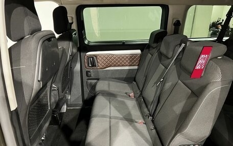 Peugeot Traveller I, 2019 год, 2 999 000 рублей, 18 фотография
